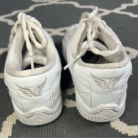 NO LIMIT White Cheer Shoes Sz. Y2, kids, sports, cheerleading, girls, sneakers - Picture 4 of 7